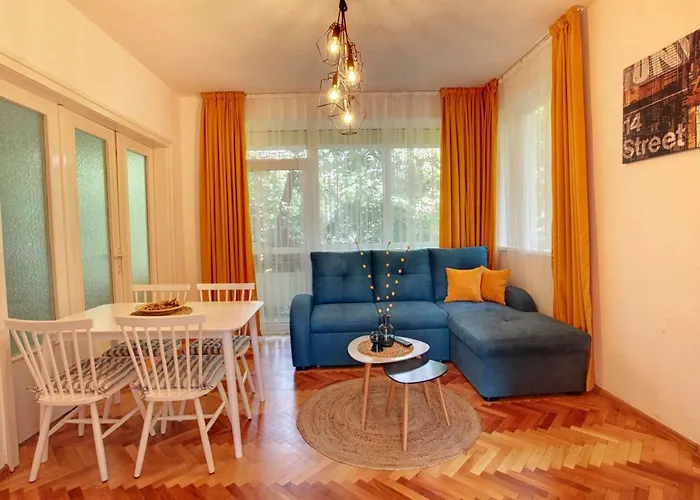 Terrace - Three Bedrooms Center * Filibe